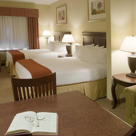 Holiday Inn Express Hotel & Suites Lucedale By Ihg Pokoj fotografie